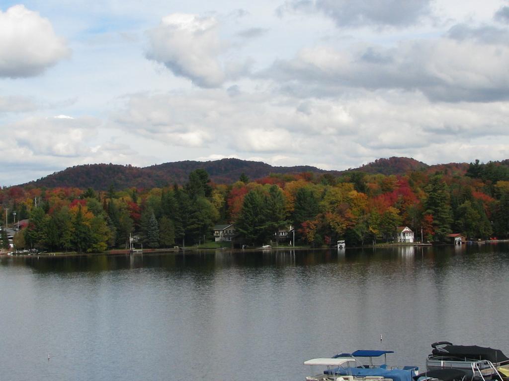 Pine Knoll Hotel Lakeside Lodge & Cabin Old Forge Room photo