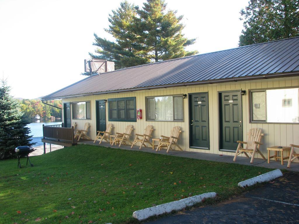 Pine Knoll Hotel Lakeside Lodge & Cabin Old Forge Room photo