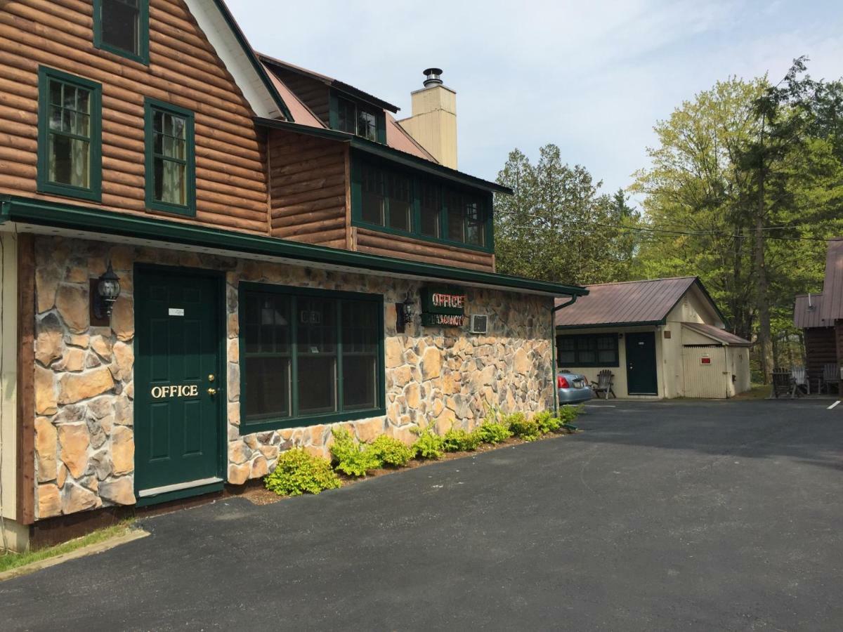 Pine Knoll Hotel Lakeside Lodge & Cabin Old Forge Exterior photo