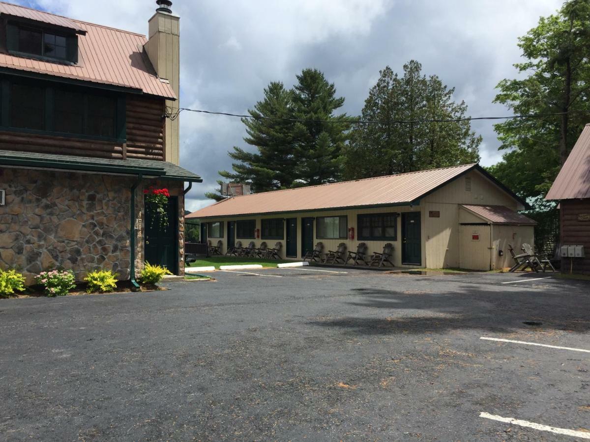 Pine Knoll Hotel Lakeside Lodge & Cabin Old Forge Exterior photo